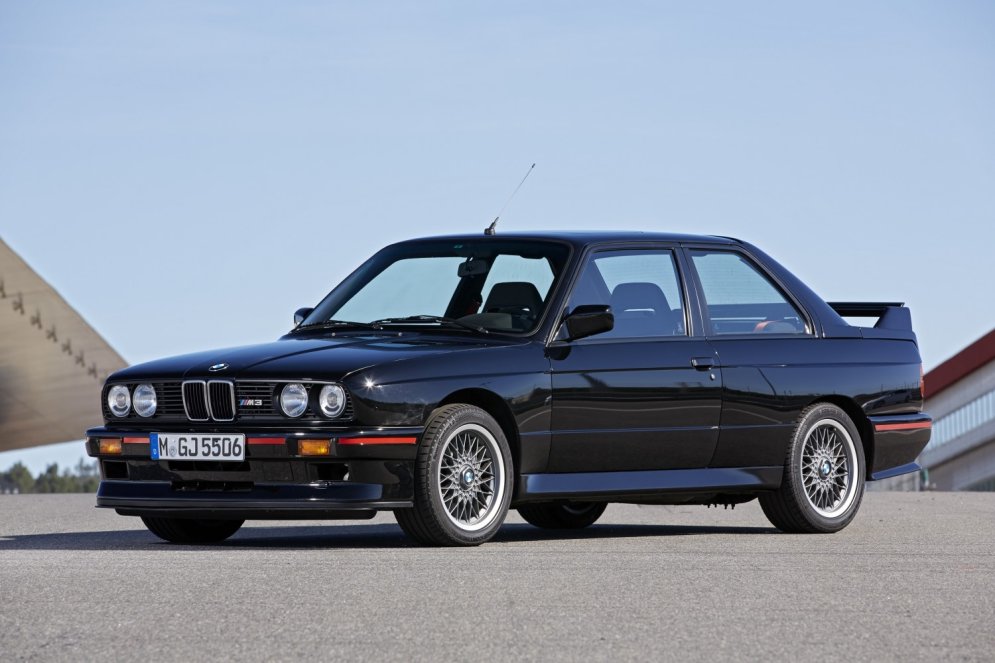 'BMW M3' attīstība gadu gaitā
