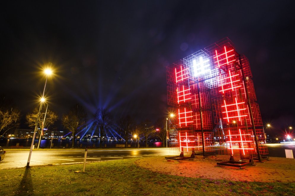 103 невероятно крутых фото с фестиваля света Staro Rīga 2015