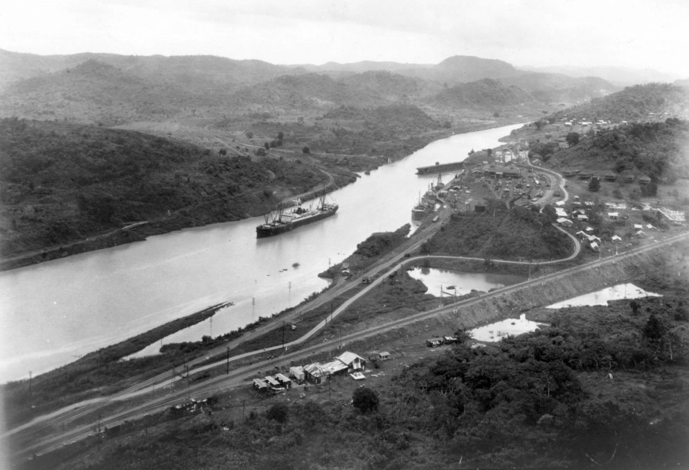 Vēsturiski kadri: Panamas kanālam 100