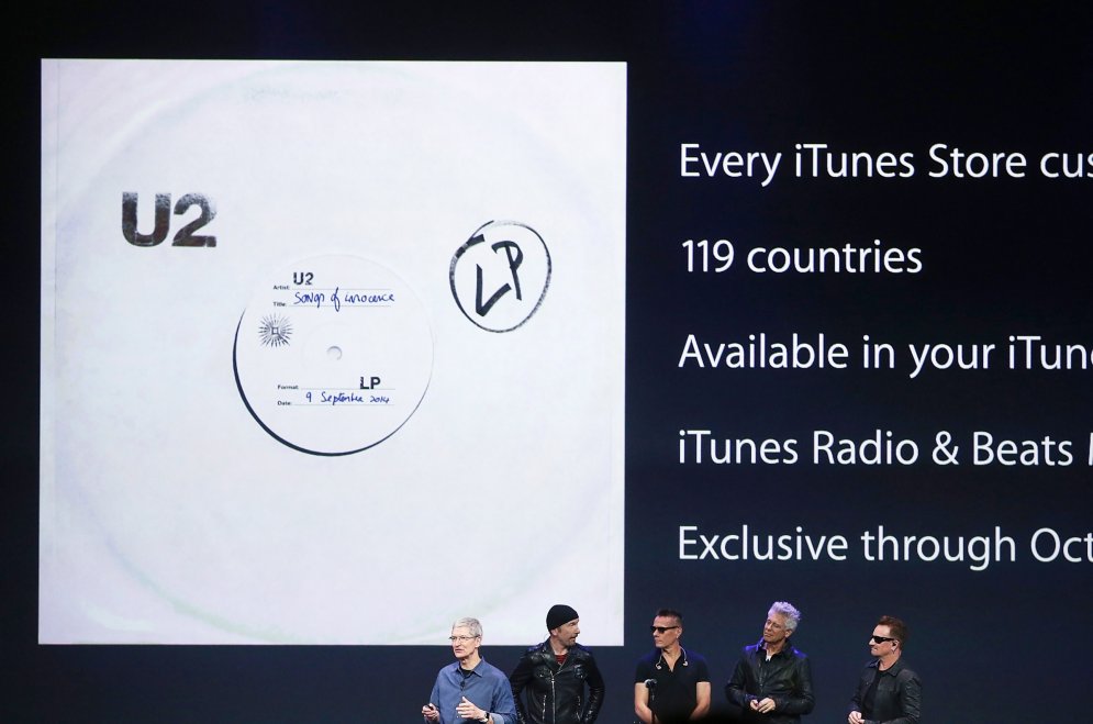 'Apple' piedāvā iespēju atbrīvoties no 'U2'
