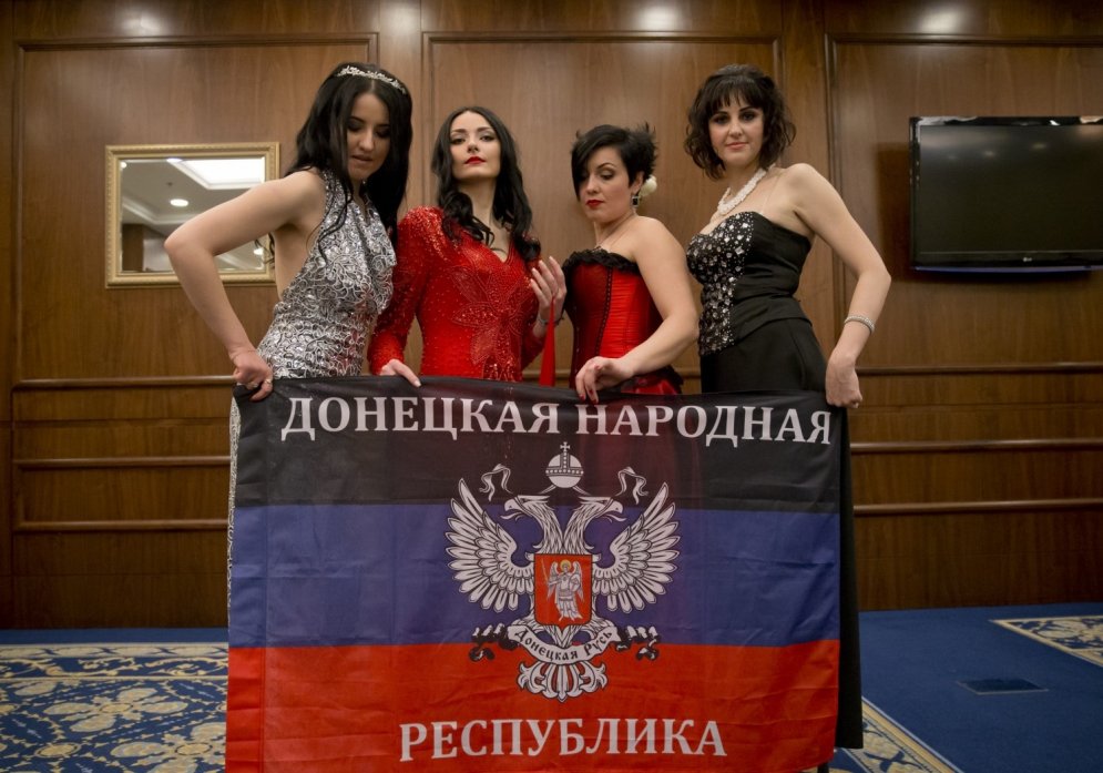 Svinot 8. martu, Doņeckas separātisti sarīko skaistumkonkursu