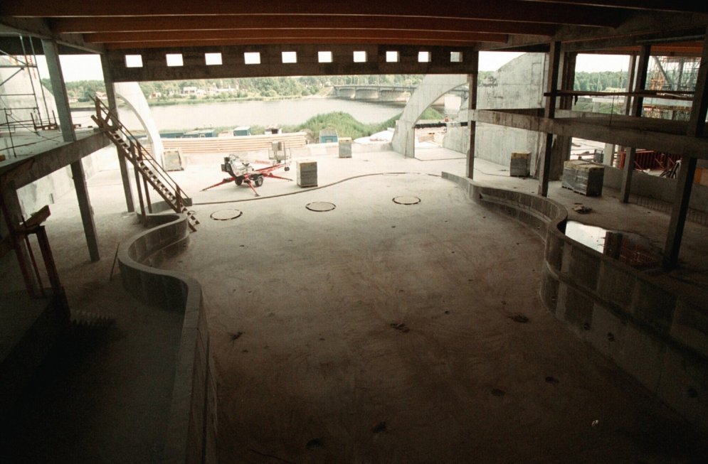Архивные фото: как аквапарк Līvu выглядел перед своим открытием 12 лет назад