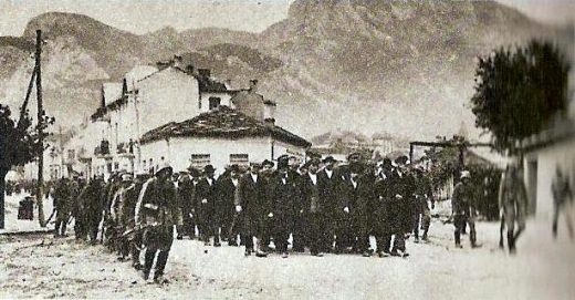 Arhīva foto. Apcietinātie 1923. gada septembra sacelšanās dalībnieki. 