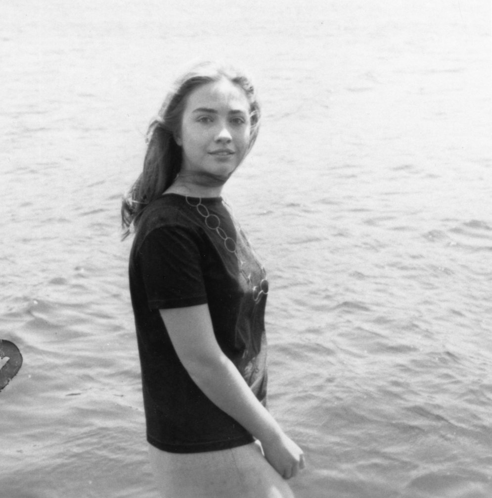 Vēsturiski foto: Hilarija Klintone koledžas gados