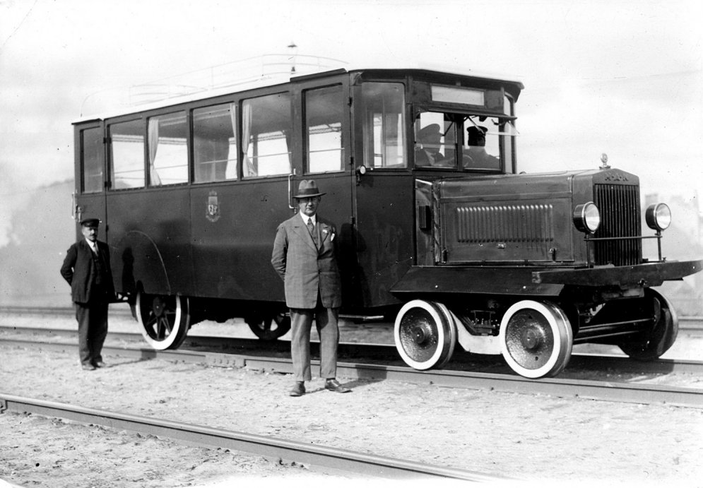 Foto: Kā dzelzceļa transportlīdzekļi izskatījās 20. gadsimtā