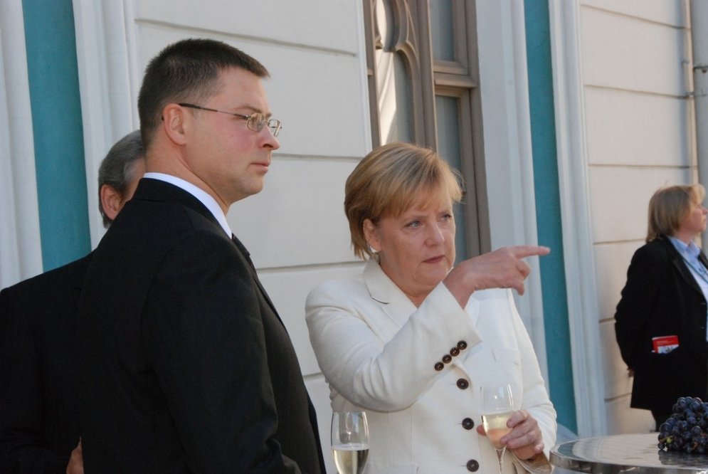 Angelas Merkeles neveiksmju sērija