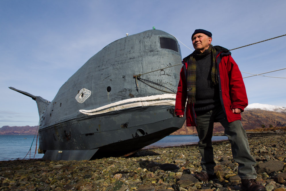 73-летний пенсионер 20 лет строил 62-тонного "кита" и переплывет на нем Атлантику
