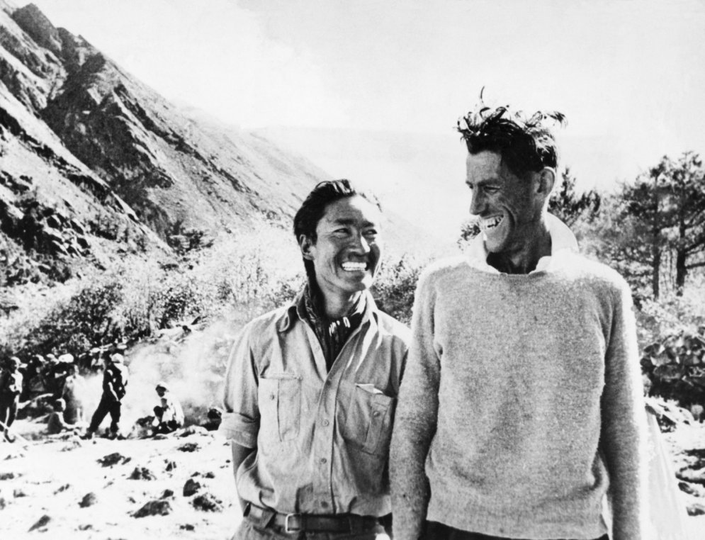 Reti arhīva kadri: Kā pirmie cilvēki uzkāpa Everestā