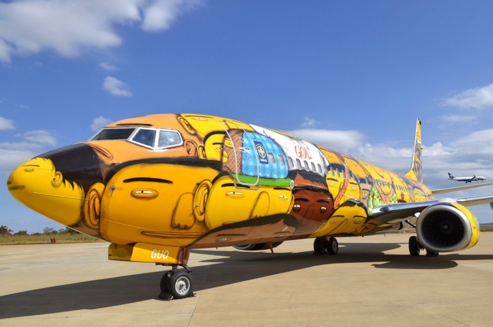 Brazīlijas futbola izlases lidmašīna - īsts mākslas darbs