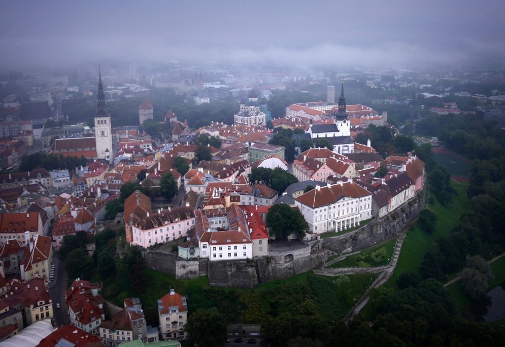 Izcili skaistas pilsētu fotogrāfijas, kuru uzņemšana drīz kļūs nelegāla