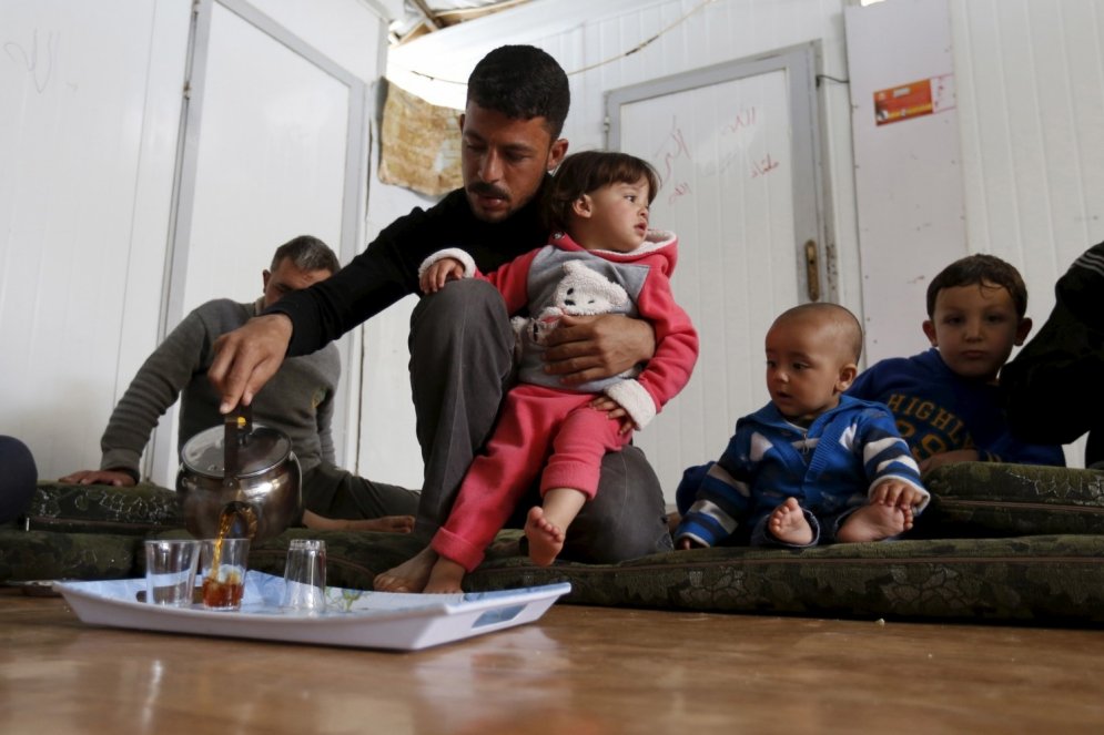 Piedzimt Jordānijas bēgļu nometnē: Jauno vecāku stāsti