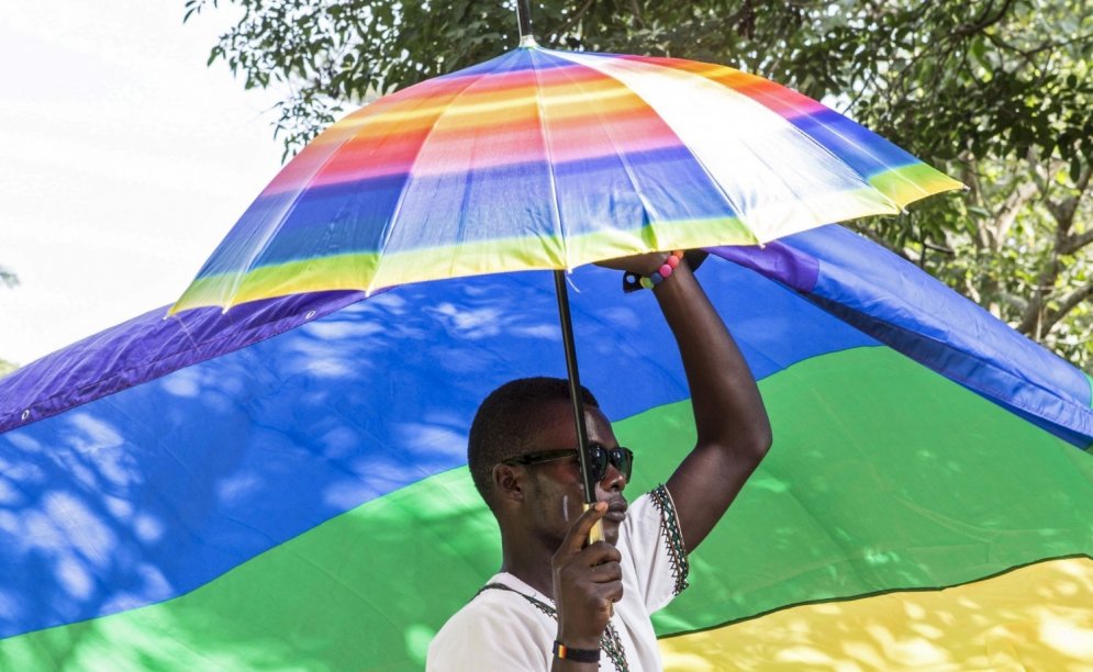 Ugandā noticis viens no retajiem Āfrikas geju praidiem