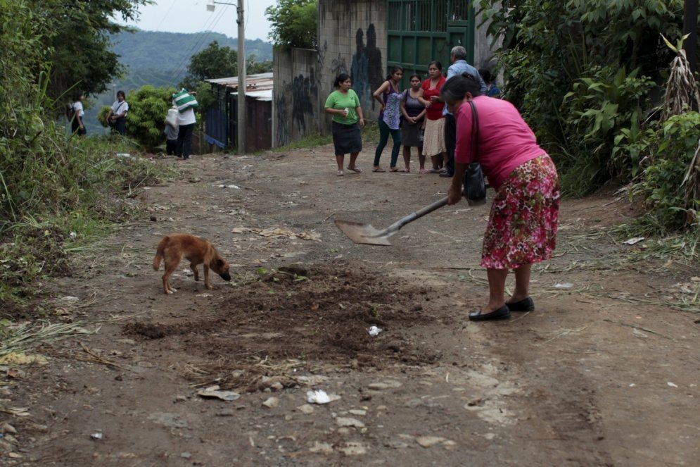 Nāve un vardarbība Centrālamerikā