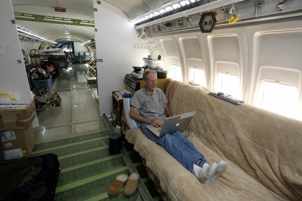 Американец превратил Boeing 727 в жилой дом