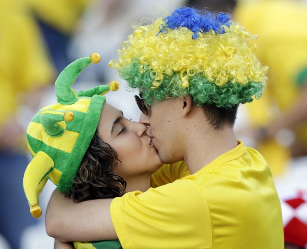 В Бразилии начался чемпионат мира по люб... по футболу