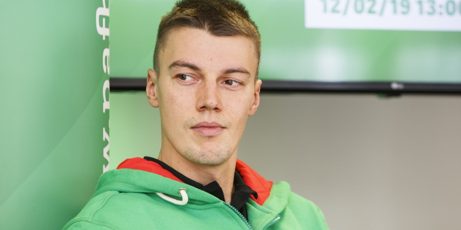 'Trīssoļlēkšana Latvijā izmirst'. Latvijas rekordists Elvijs Misāns vairs 'nesitas par kapeikām'