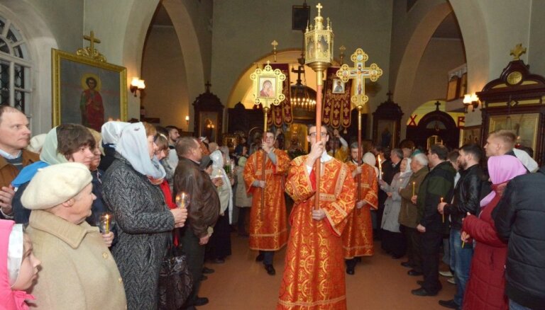 Митрополит Александр поздравил православных Латвии с Пасхой