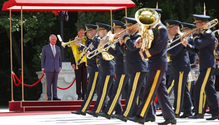 Čārlzs III savā pirmajā vizītē kopš kronēšanas devies uz Rumāniju