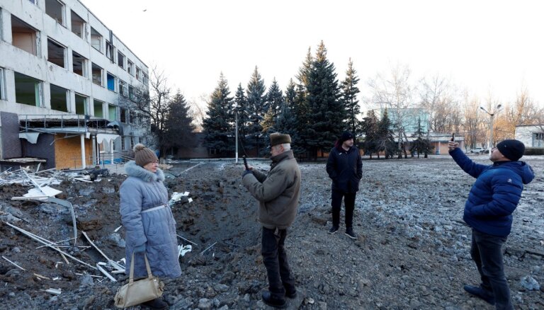 Bēgļi par Krievijas kara noziegumiem Ukrainā liecina ne pārāk aktīvi, saka prokurore
