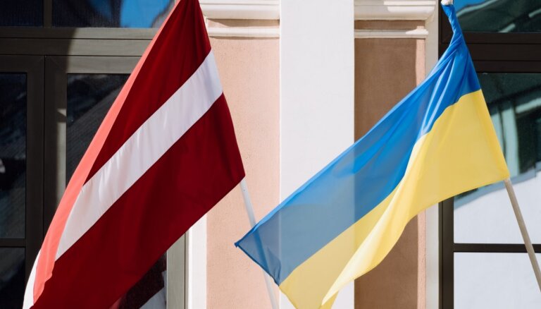 Siguldā aiztur vīrieti par Ukrainas karoga zādzību