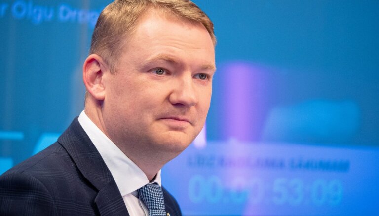 Смилтенс: общество и обстоятельства требуют, чтобы "Новое Единство" и ОС договорились