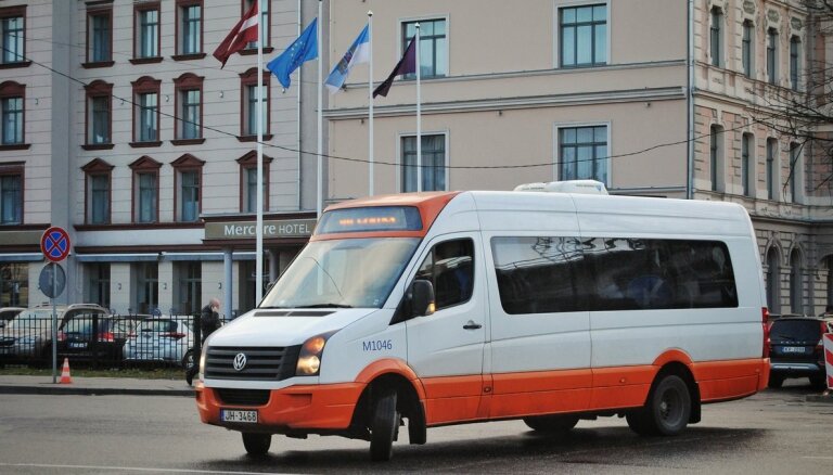 Америксу, Ушакову и чиновникам RS предъявлены обвинения из-за скидок в маршрутках