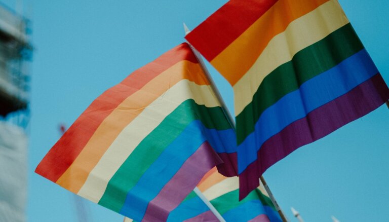 Mozaīka: преступления на почве ненависти по отношению к ЛГБТ-сообществу стали более заметными в Латвии