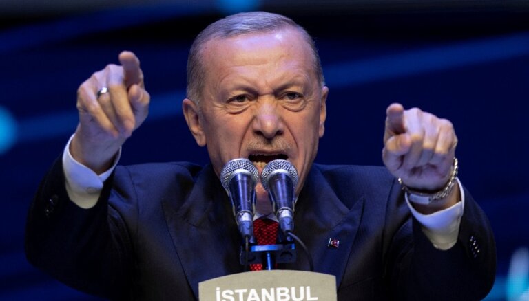 Эрдоган объявил себя победителем на выборах президента Турции