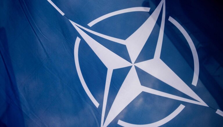 NATO maina aizsardzības stratēģiju, vēsta laikraksts 'The New York Times'