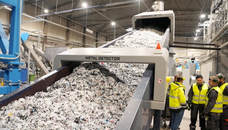 CleanR открыла в Кекавском крае современный завод по переработке пластмасс