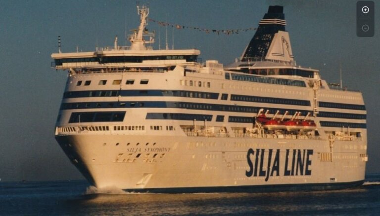 На борту теплохода Tallink умер член экипажа. Вертолет спасателей не смог сесть из-за плохой погоды