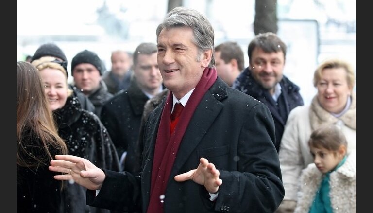 Ющенко: в Украину вернулись времена авторитаризма