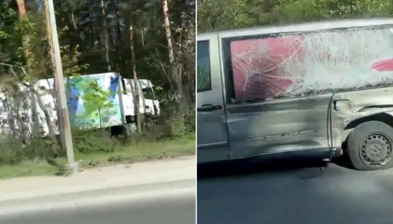 ВИДЕО. Рига: на улице Лубанас столкнулись грузовик и катафалк, один водитель госпитализирован