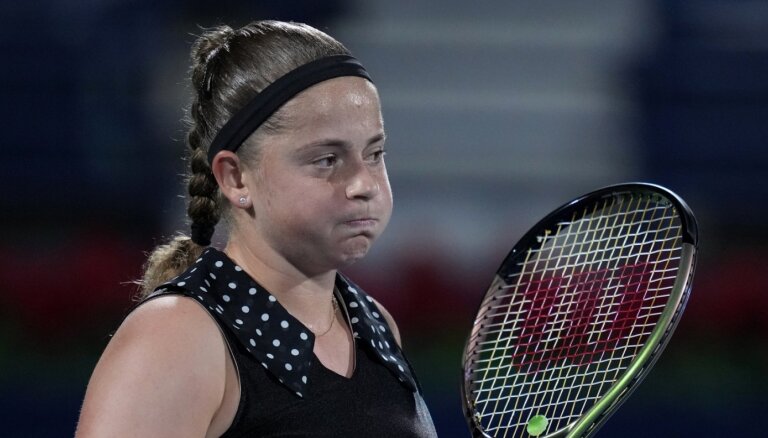 Ostapenko zaudē Madrides 'WTA 1000' sērijas turnīra trešās kārtas spēlē