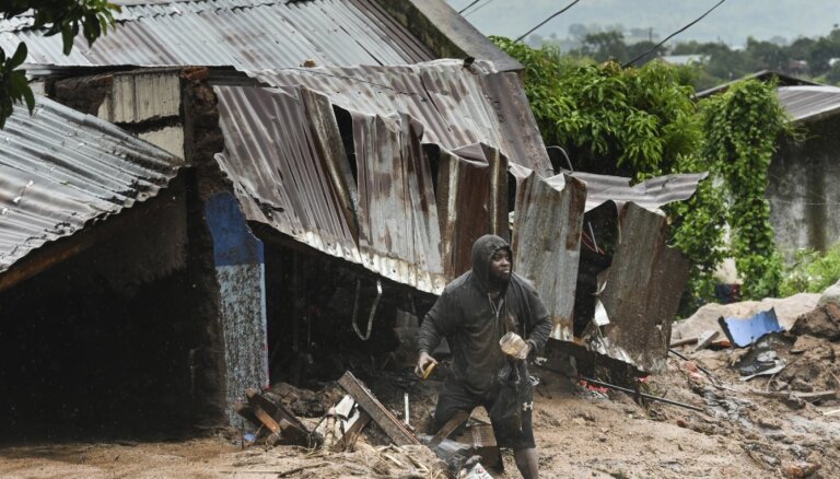 Foto: Vētra 'Freddy' posta daļu Āfrikas – Malāvijā dzēš 99 dzīvības