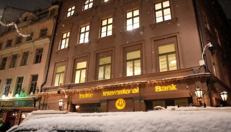 Tiesa noraida 'Baltic International Bank' pagaidu aizsardzības lūgumu par bankas darbības apturēšanu