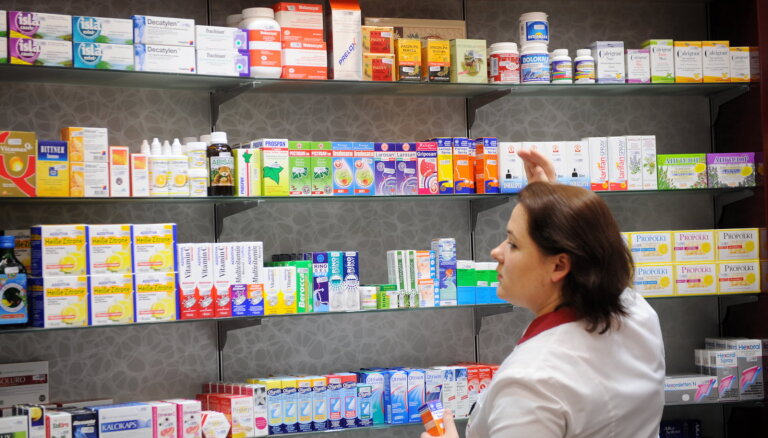 В Латвии могут запретить открывать новые аптеки в радиусе 500 м от уже работающих