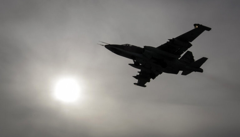 Lielbritānija: Krievija karā ievērojami izsmēlusi aviācijas darbmūža resursu