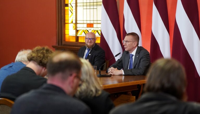 Nevis atkrieviskot, bet latviskot Latviju – ieskatu gaidāmajā prezidentūrā sniedz Rinkēvičs