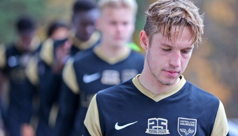 Latvijas futbola izlases kandidātos pirmoreiz iekļauti jaunie Balodis un Birka