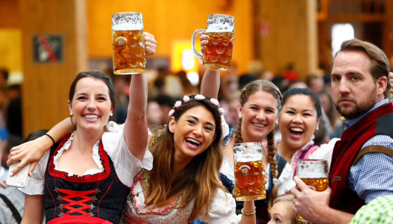 Par ārstiem, koncertu filmētājiem un 'Oktoberfest'