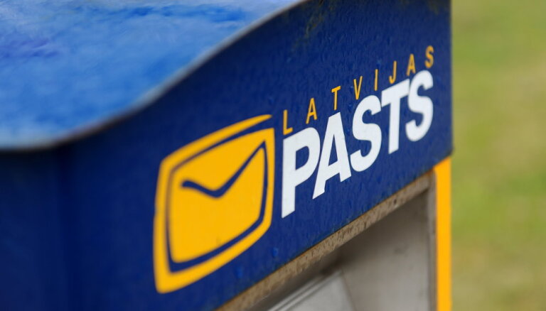 Latvijas Pasts закупит новые грузовые микроавтобусы и электромобили