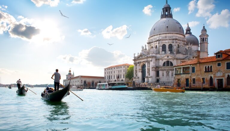 В следующем году Венеция начнет взимать с гостей города плату за въезд